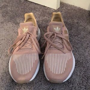 Adidas Swift Run sneaker